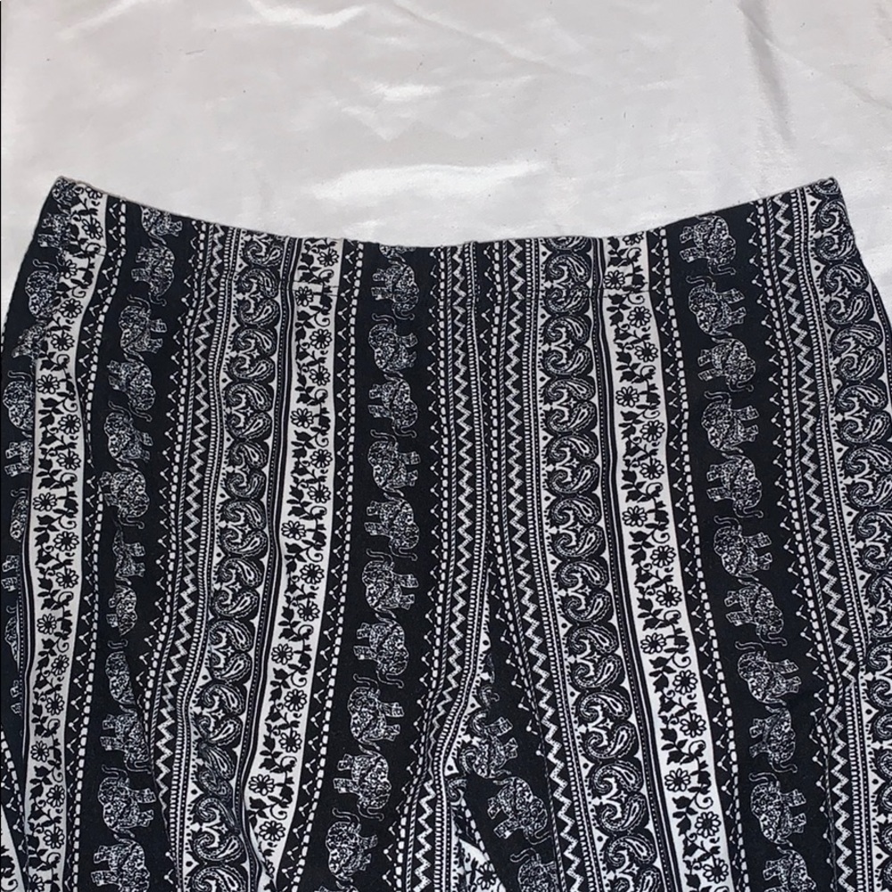• boho elephnat flare leg pants - Picture 3 of 7
